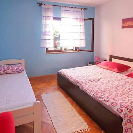 2 Bedroom Stunning In Dinjiška